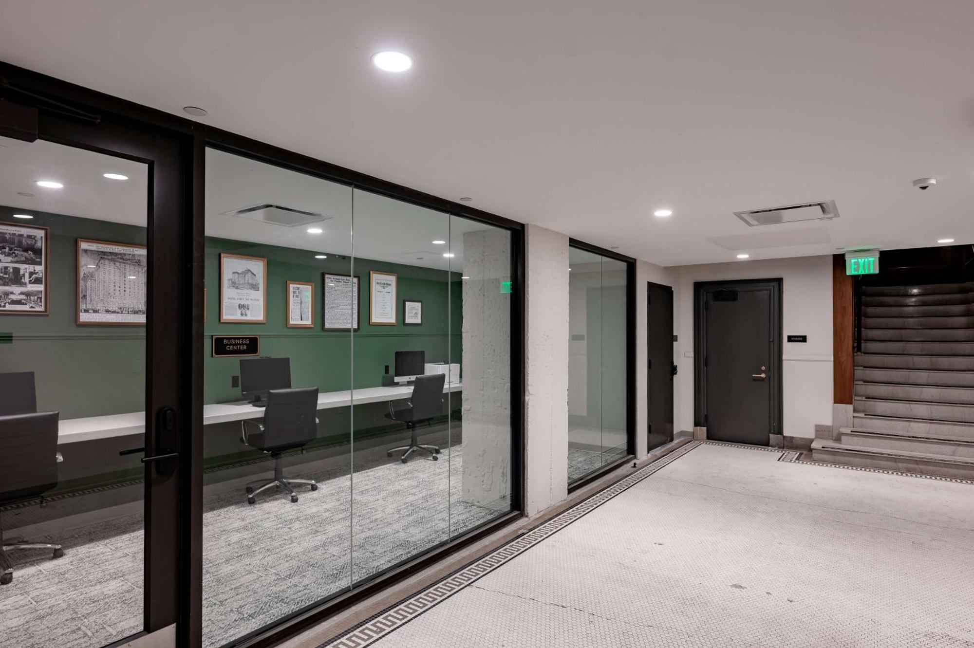 Hotel Fort Des Moines, Curio Collection By Hilton Exteriör bild