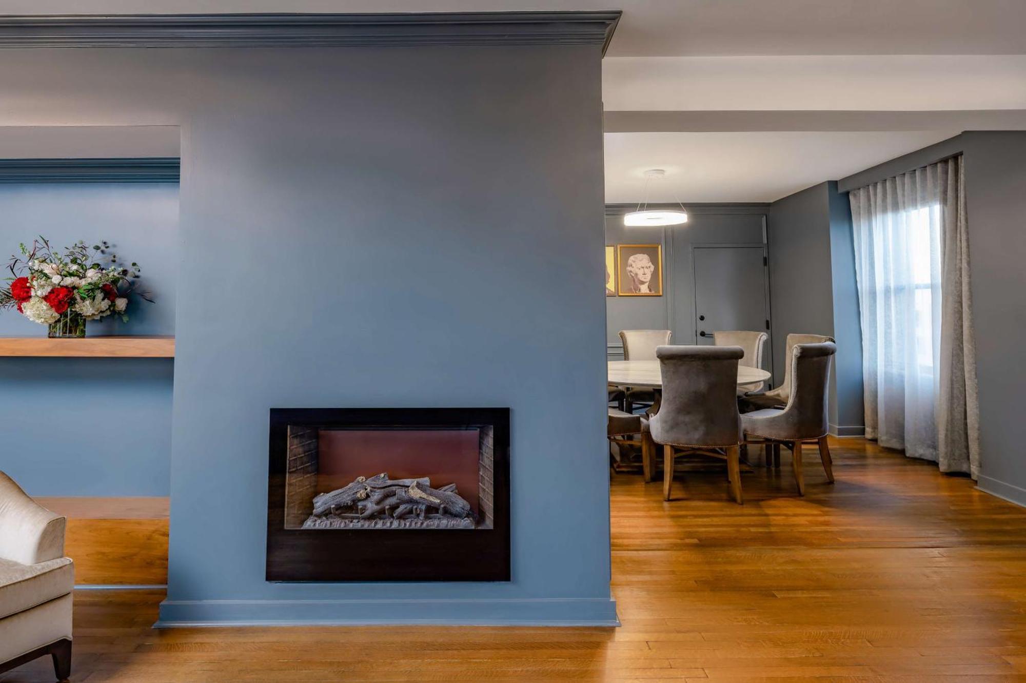 Hotel Fort Des Moines, Curio Collection By Hilton Exteriör bild