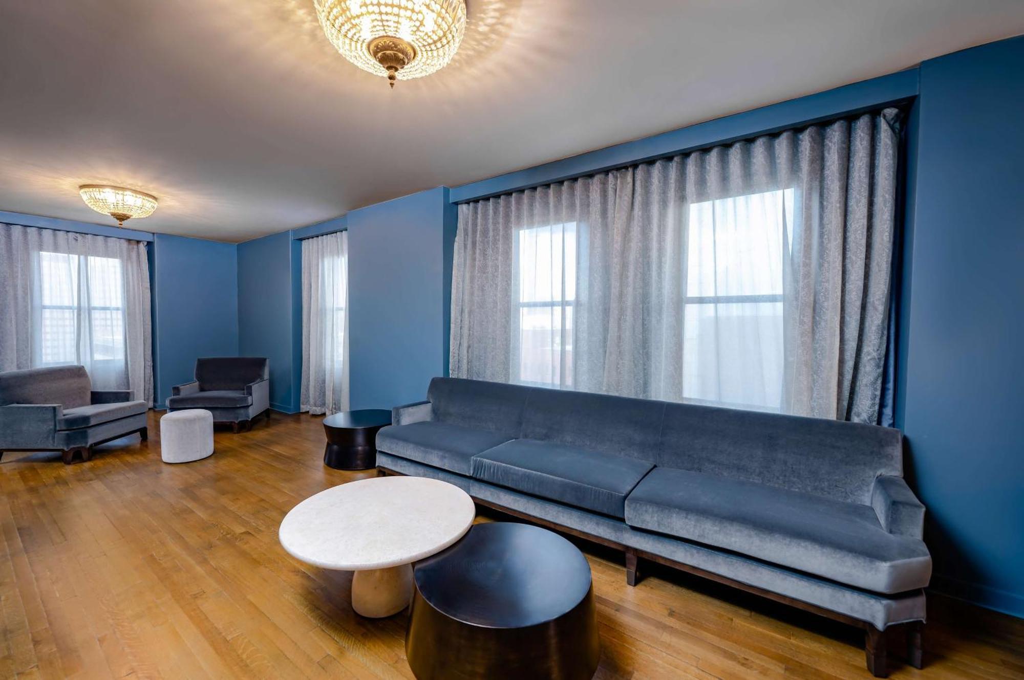 Hotel Fort Des Moines, Curio Collection By Hilton Exteriör bild