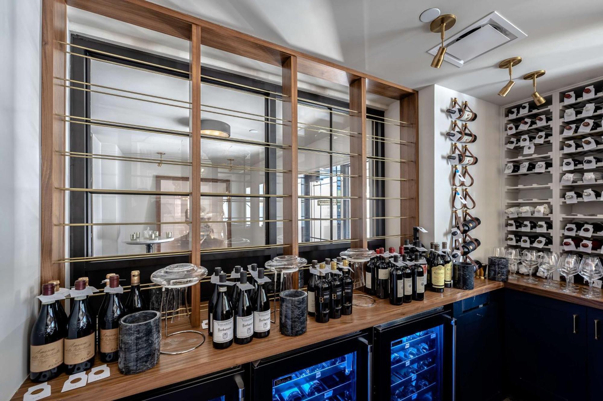 Hotel Fort Des Moines, Curio Collection By Hilton Exteriör bild