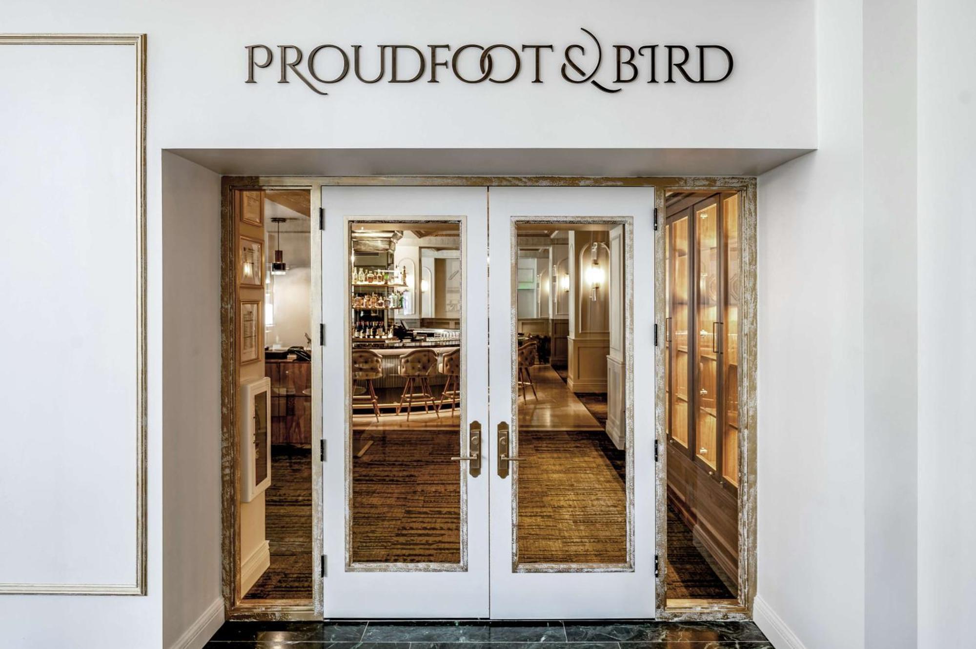 Hotel Fort Des Moines, Curio Collection By Hilton Exteriör bild